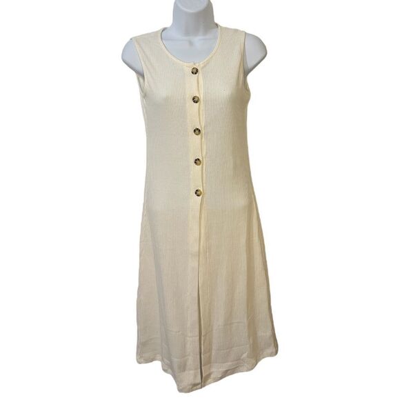 Hesperus Cream Sleeveless Button Up Long Body Top - Picture 1 of 6